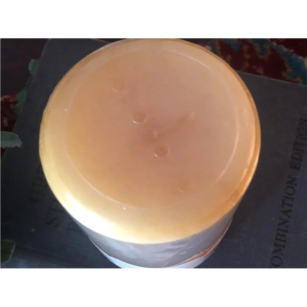 Pier 1 Imports Candle‎ Honeysuckle 3” X 4” Discontinued NEW